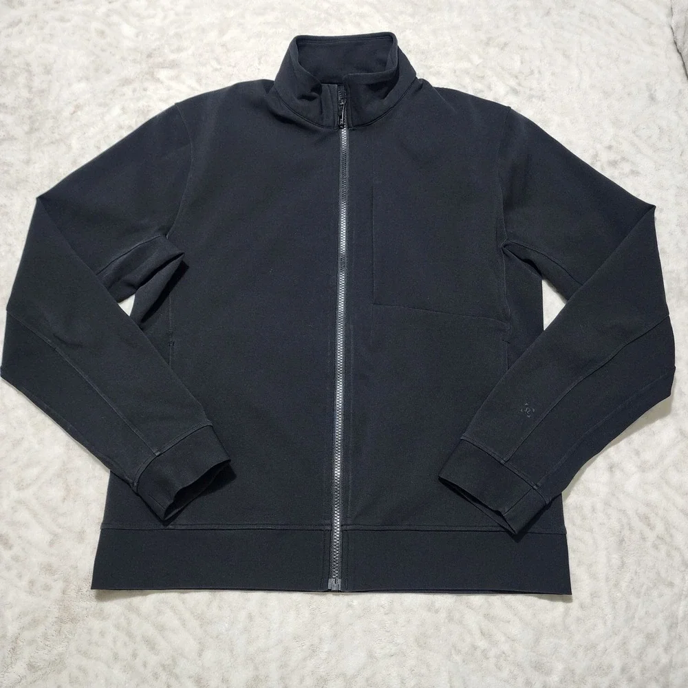 Lululemon Men's Sojourn Jacket  Size L  Black  Full Zip sporty casual